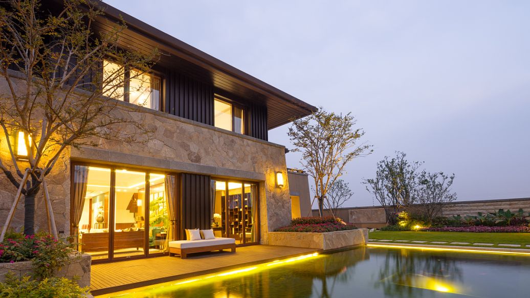 四川好色先生TV下载APP广告拉布灯箱的使用寿命更长久？