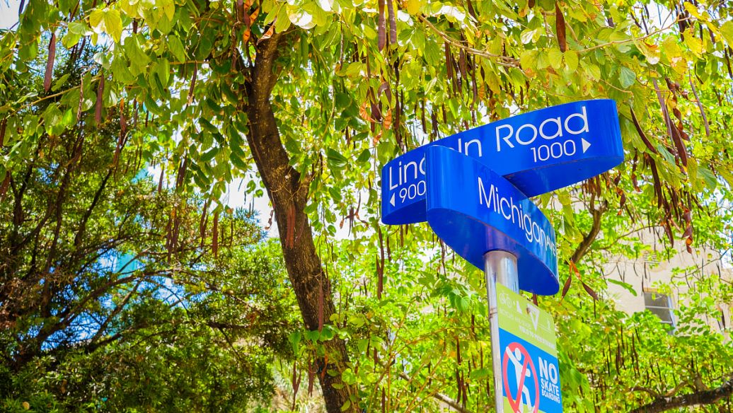 标识标牌合适的好色先生TV下载安装要从哪方面入手？