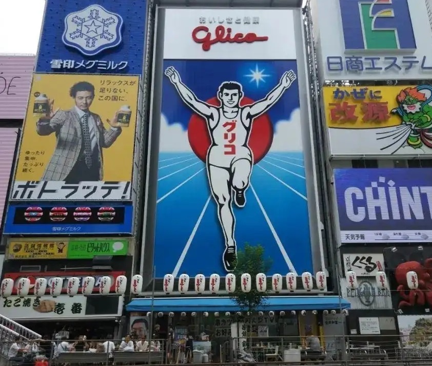 成都广告好色先生TV下载安装分析户外广告存在的重要性